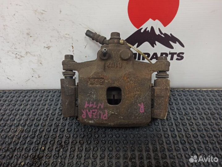 Суппорт тормозной передний правый Daihatsu Pyzar