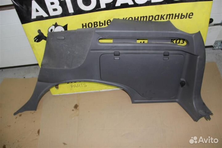 Обшивка багажника Nissan R'nessa (n30) 1997-2001