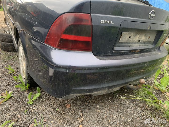 Задний бампер Opel Vectra B хэтчбек