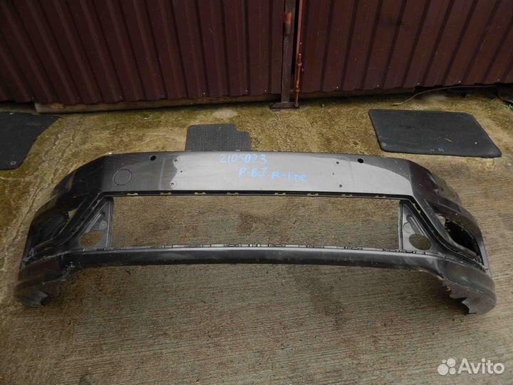 Бампер передний Volkswagen Passat B7 (2010-2015)