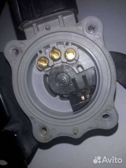 Датчик высоты дорожного просвета Lexus RX 03-09 г