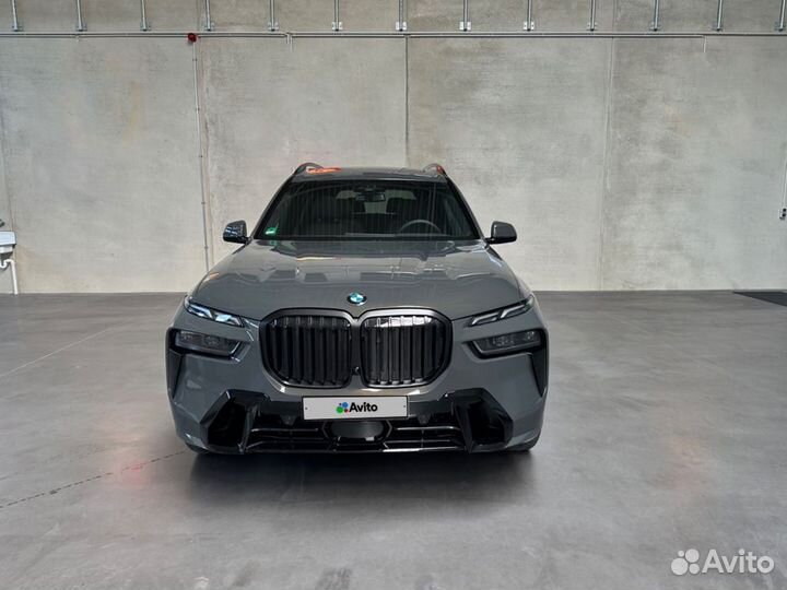 BMW X7 3.0 AT, 2023, 7 065 км