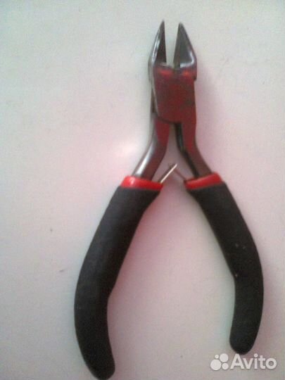 Продаю кусачки для ногтей новые