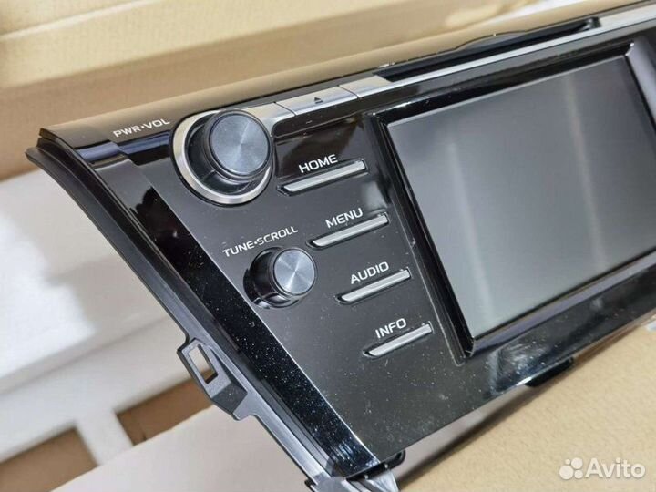 Монитор Toyota Camry 70