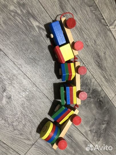 Паровозик сортер деревянный