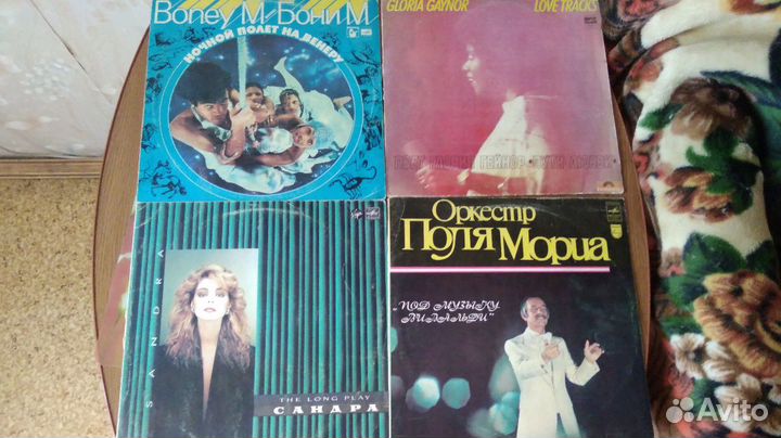 Журналы разные, открытки времён СССР, пластинки