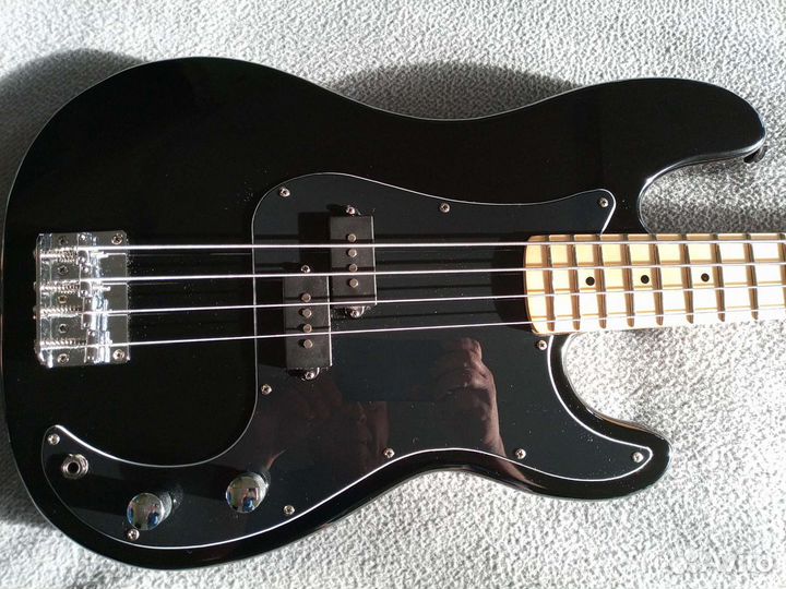 Fender precision bass Корея(копия)