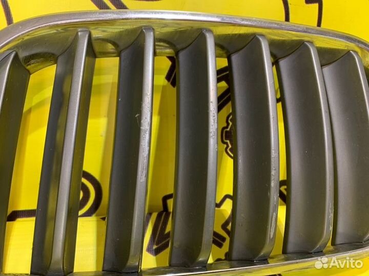 Решетка радиатора передняя левая Bmw X3 E83