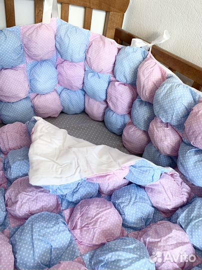 Бортики в кроватку + одеяло новое
