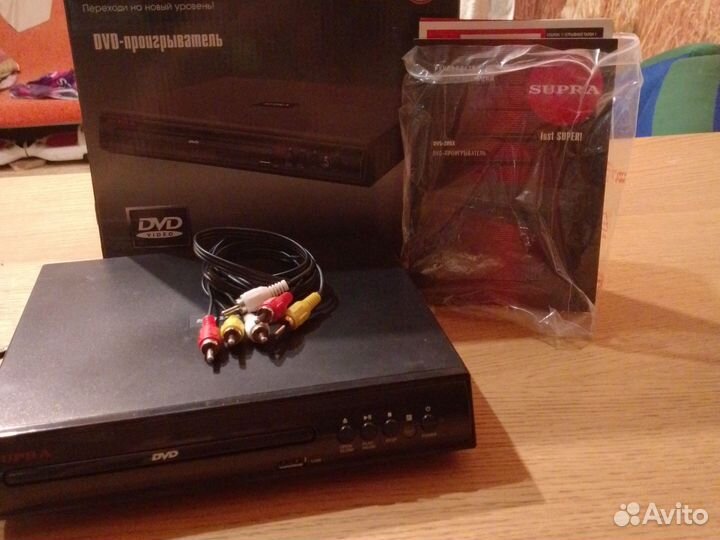 DVD- проигрыватель supra