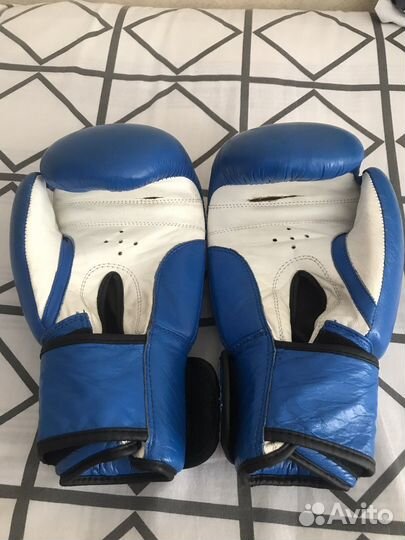 Боксерские перчатки 10 oz top ten