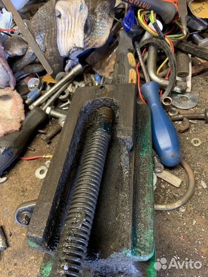 Тиски слесарные СССР