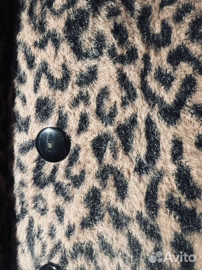 Итальянское леопардовое пальто из шерсти