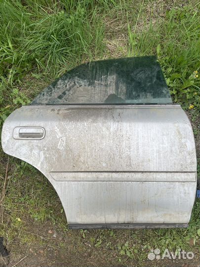 Дверь задняя правая Toyota chaser jzx100