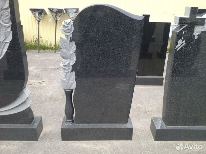 Памятники из гранита / Лабрадорит