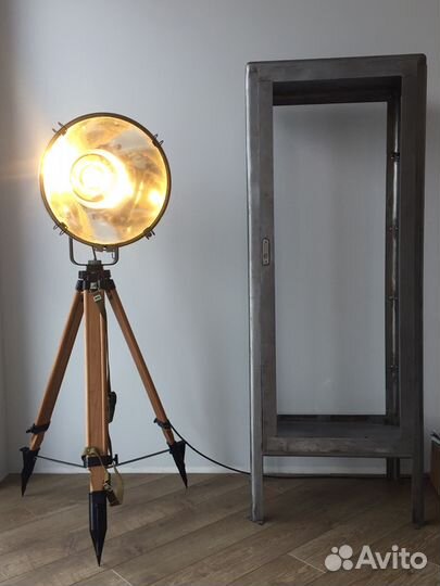 Лофт прожектор на штативе СССР
