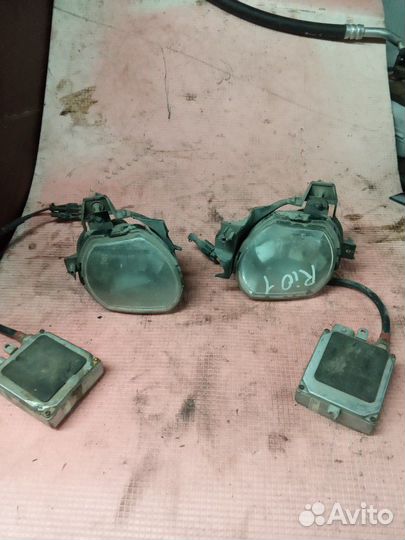 Противотуманная фара Kia Rio 1