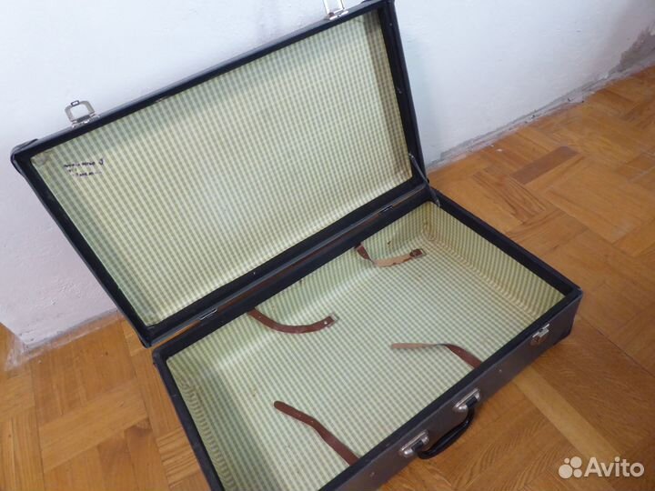 Чемодан времен СССР