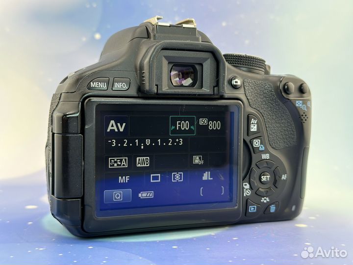 Canon 600D Kit 18-135mm IS Пробег 39 тыс