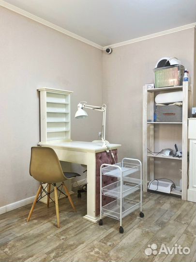 Аренда рабочего места мастеру маникюра