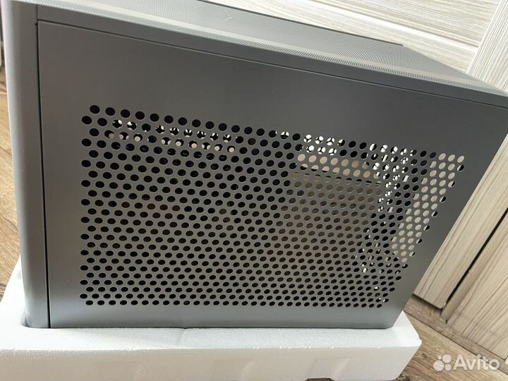 Корпус cooler master NR 200P