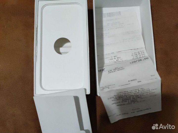 Коробка от iPhone 5s