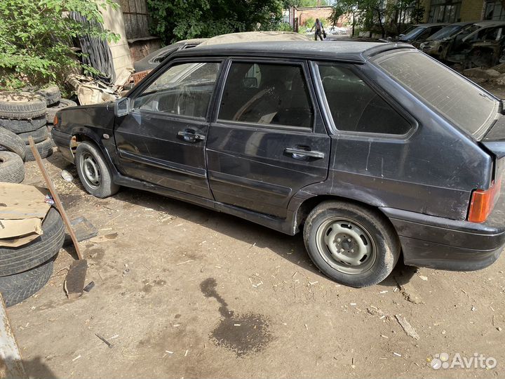 В полном разборе ваз 2114 2009год