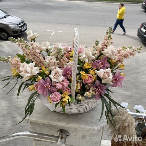 Букет в корзине, букет в коробке