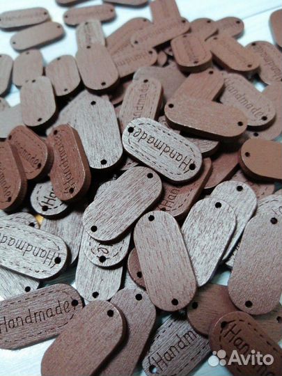 Нашивки. пуговицы