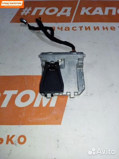 Камера передняя Mercedes-Benz C-Класс W204 2012