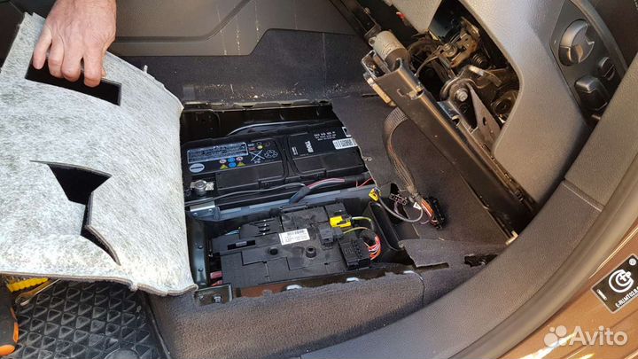 Аккумулятор на Volkswagen Tuareg с заменой