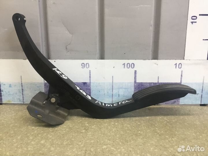 Педаль газа Nissan Almera (G15) 2013