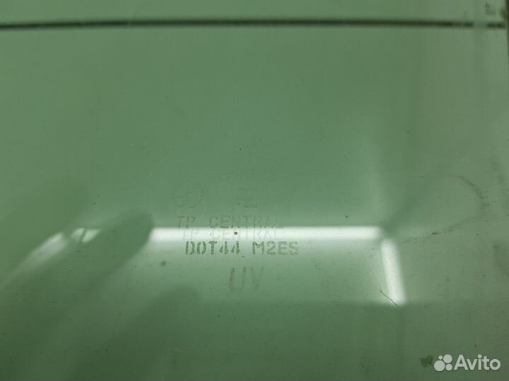 Стекло двери переднее левое (Infiniti FX)