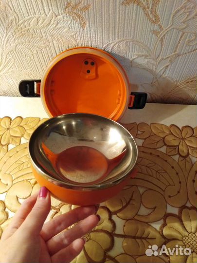 Контейнеры, стакан, сковорода,корзинка, горшочки