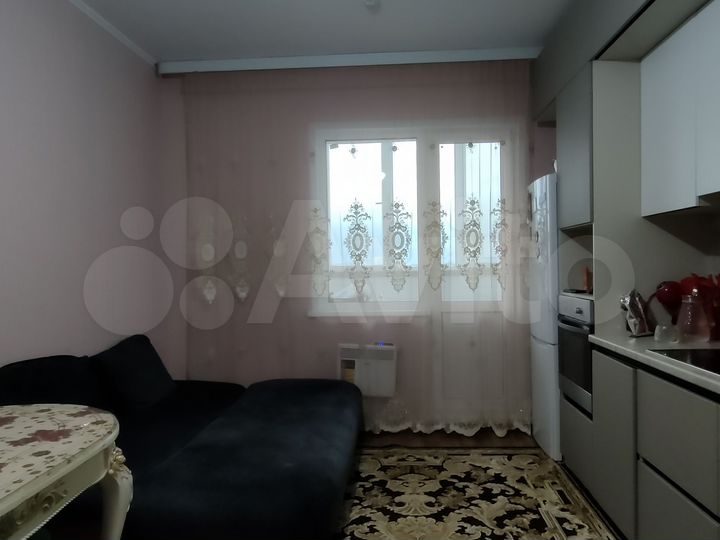 2-к. квартира, 53 м², 10/16 эт.