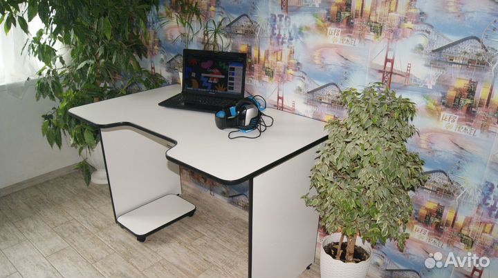 Стол Компьютерный письменный 120*75*78см черный