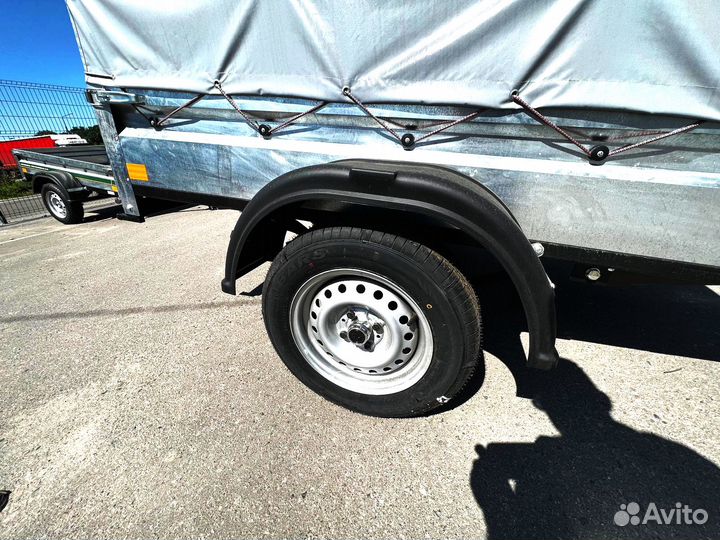 Прицеп на легковой автомобиль