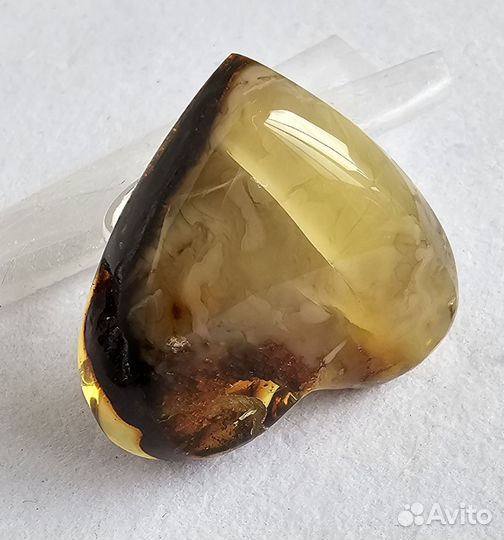 Янтарное кольцо 