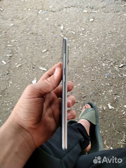 Телефон Samsung galaxy a71