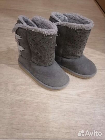 Продам угги для девочки