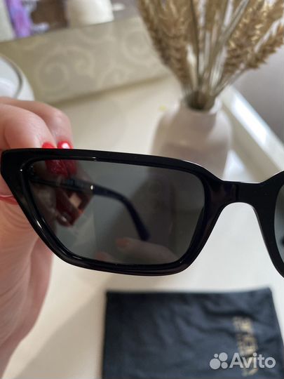 Солнцезащитные очки женские vogue