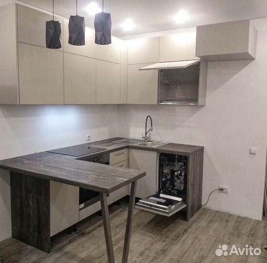 Кухня с барной стойкой на заказ