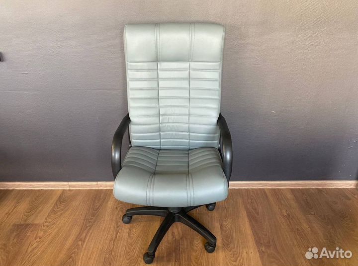 Компьютерное кресло от производителя