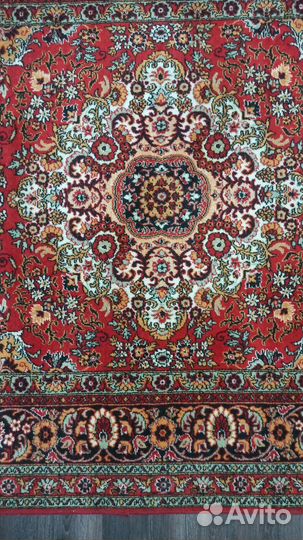 Ковер шерстяной