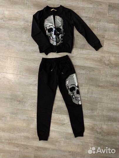 Костюм спортивный 42