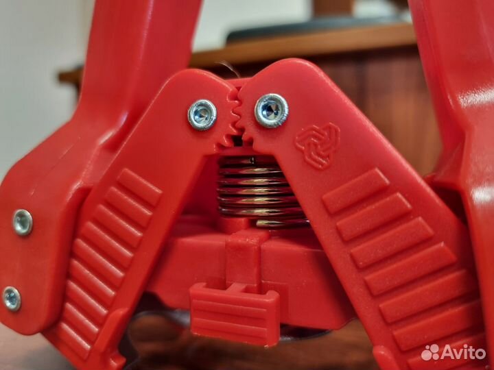 Укупориватель кронен-пробок Emily двухрычажковая