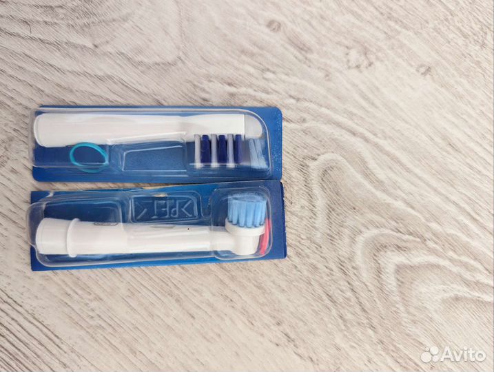 Электрическая зубная щетка Oral-B Braun