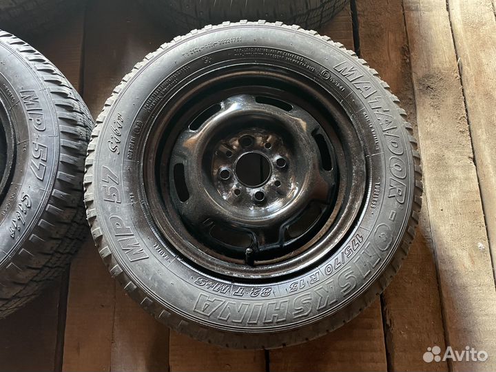 Колеса шипованные 175/70/13 на Ваз