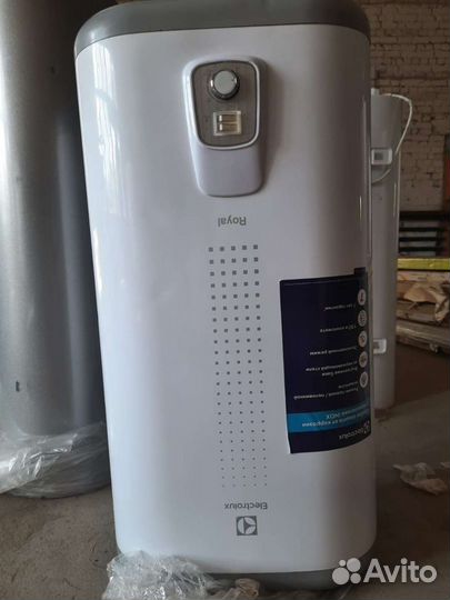 Бойлер водонагреватель Electrolux 50л