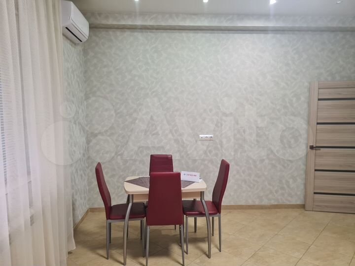 2-к. квартира, 74 м², 1/4 эт.